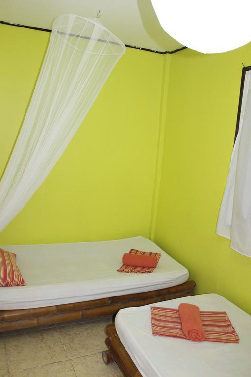 Surfers Home Boracay Balabag  Екстер'єр фото